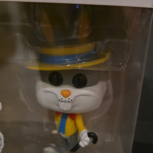 Funko Pop! Looney Tunes Elmer Fudd and Bugs Bunny Figures - Picture 6 of 9